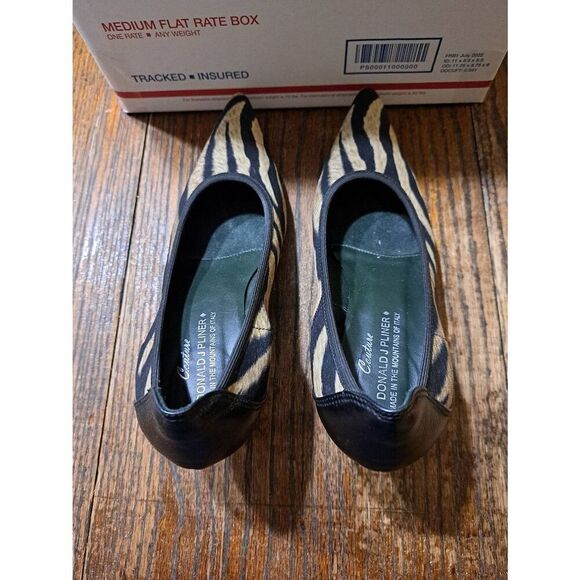 Sz 6M Couture Donald J Pliner Emmy Tiger Stripped Kitten Heel Pump Dress Shoes - Picture 6 of 8